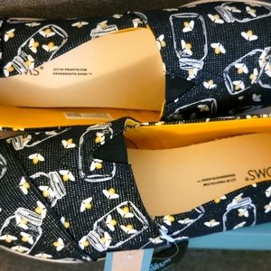 TOMS Alpargata Firefly Glow in the Dark NWT